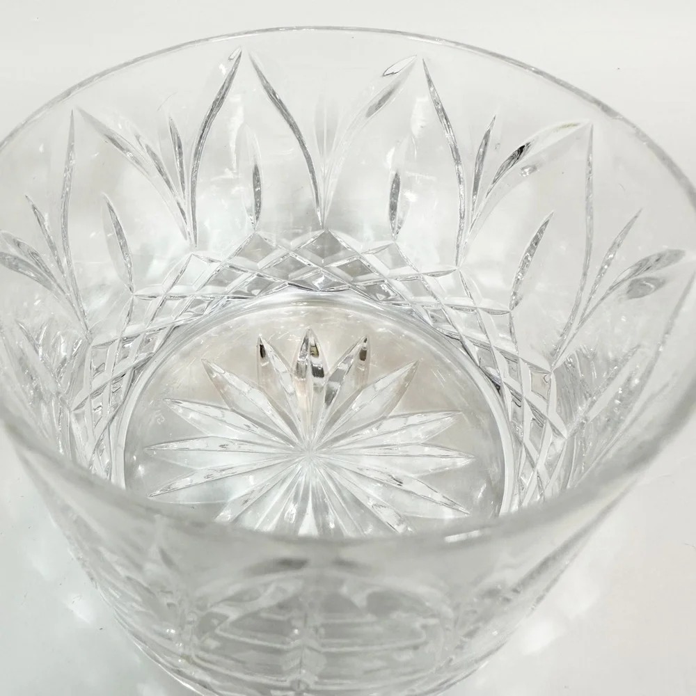 vintage Atlantis Chartres Cut glass Round Puff Box vanity jar blown glassware